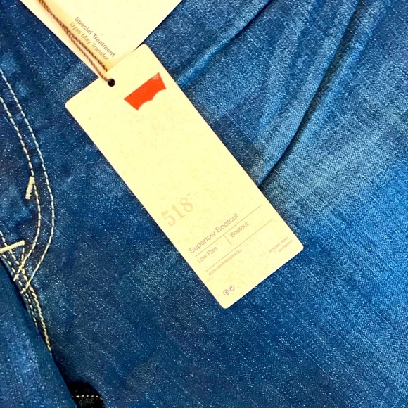 NWT~ LEVIS 518 Boot CUT Jeans - Picture 4 of 6